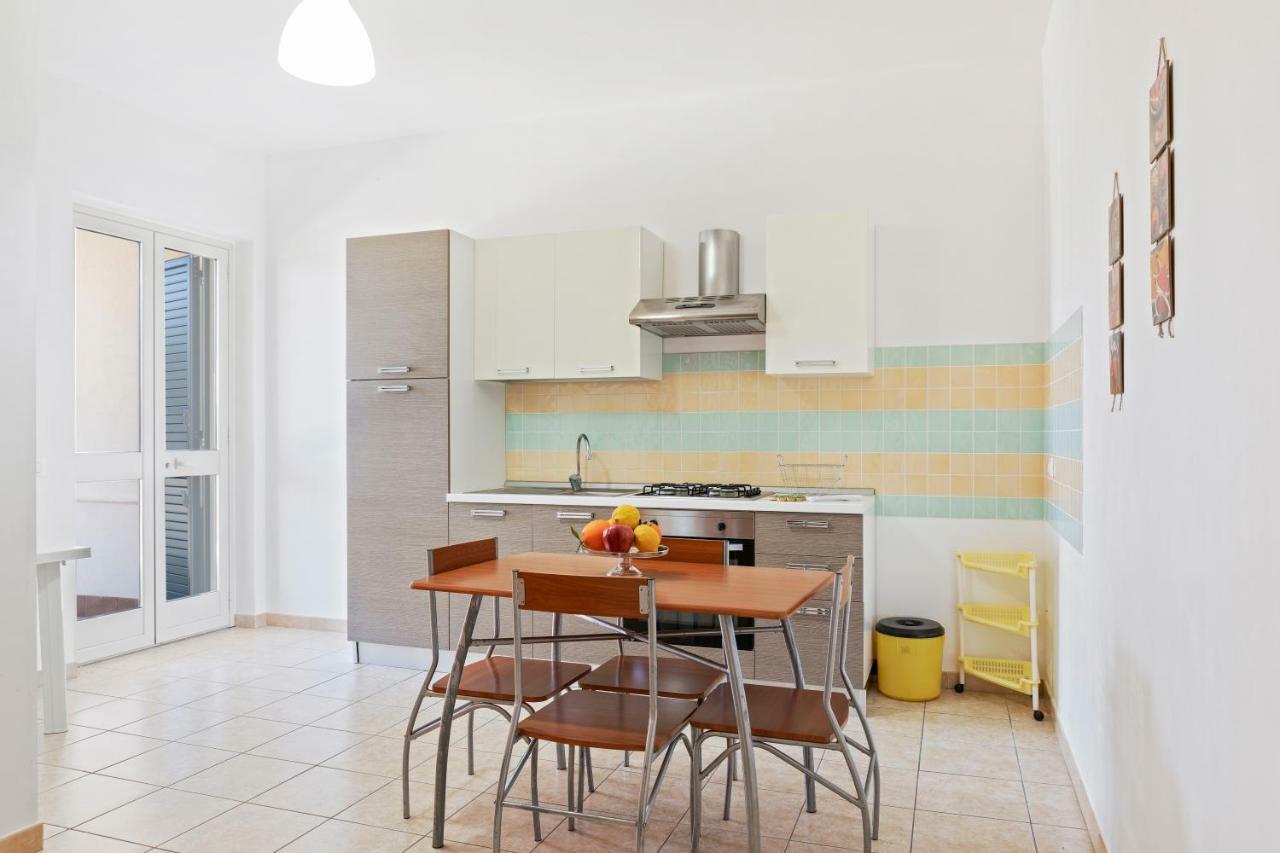 Focallo Seaside Holiday Flat Santa Maria del Focallo Esterno foto