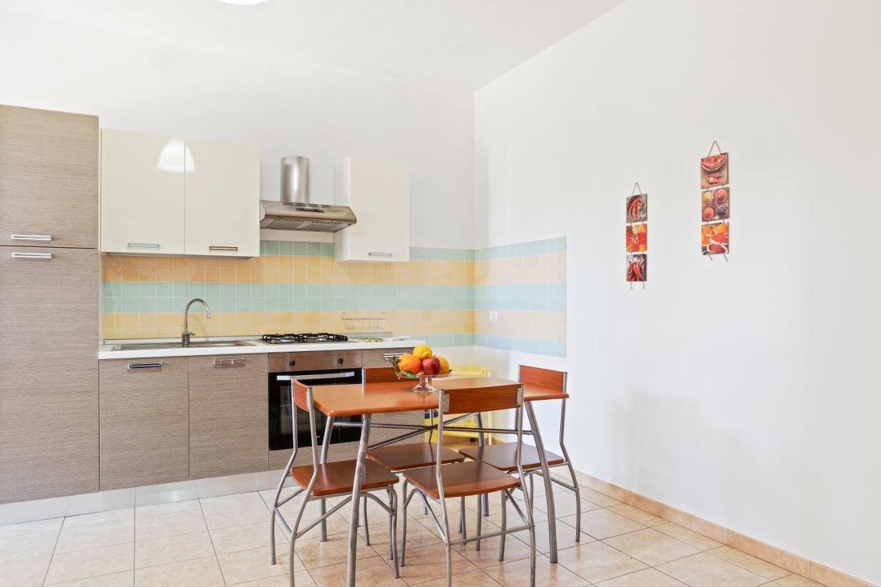 Focallo Seaside Holiday Flat Santa Maria del Focallo Esterno foto