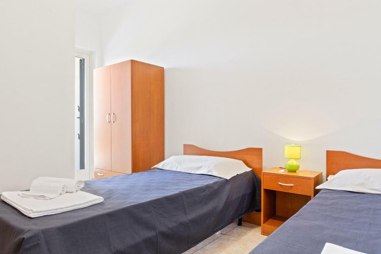 Focallo Seaside Holiday Flat Santa Maria del Focallo Esterno foto