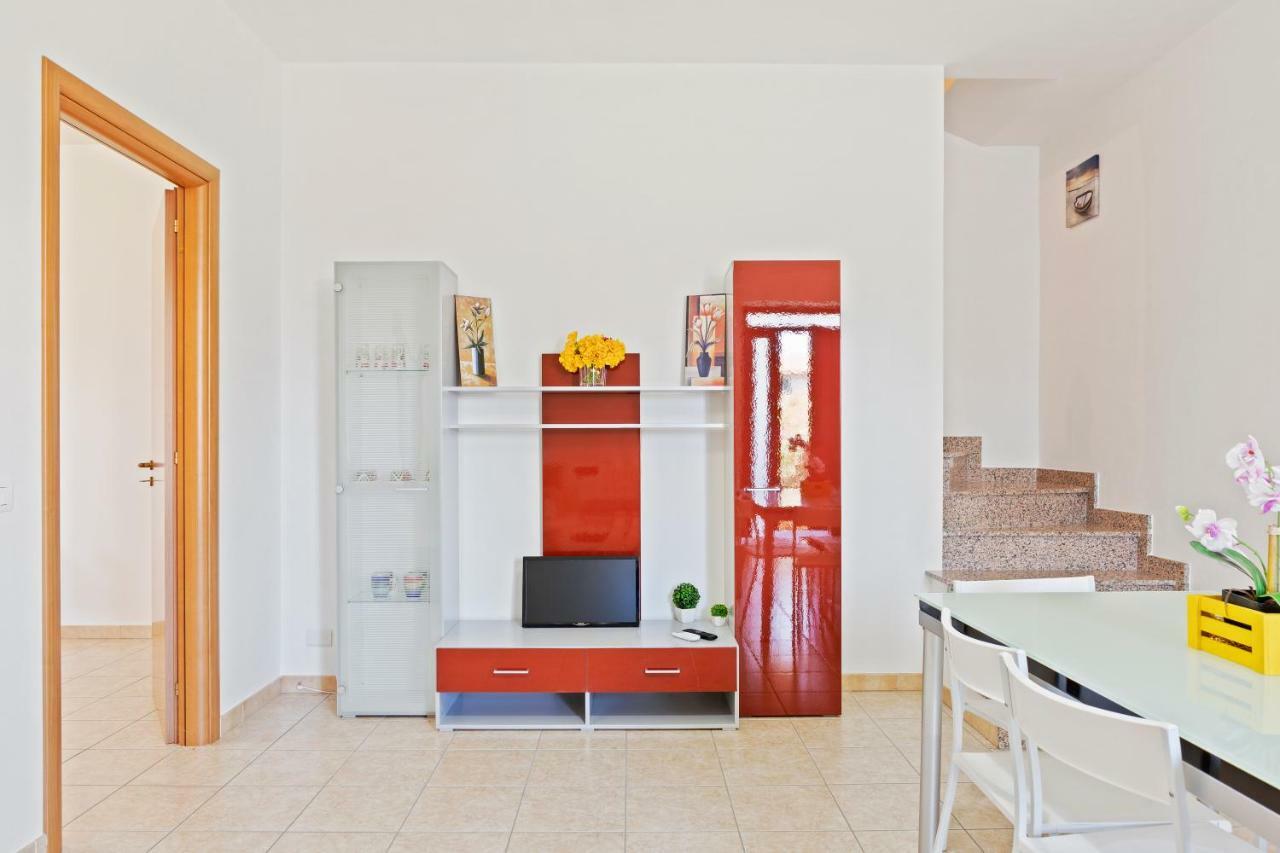 Focallo Seaside Holiday Flat Santa Maria del Focallo Esterno foto